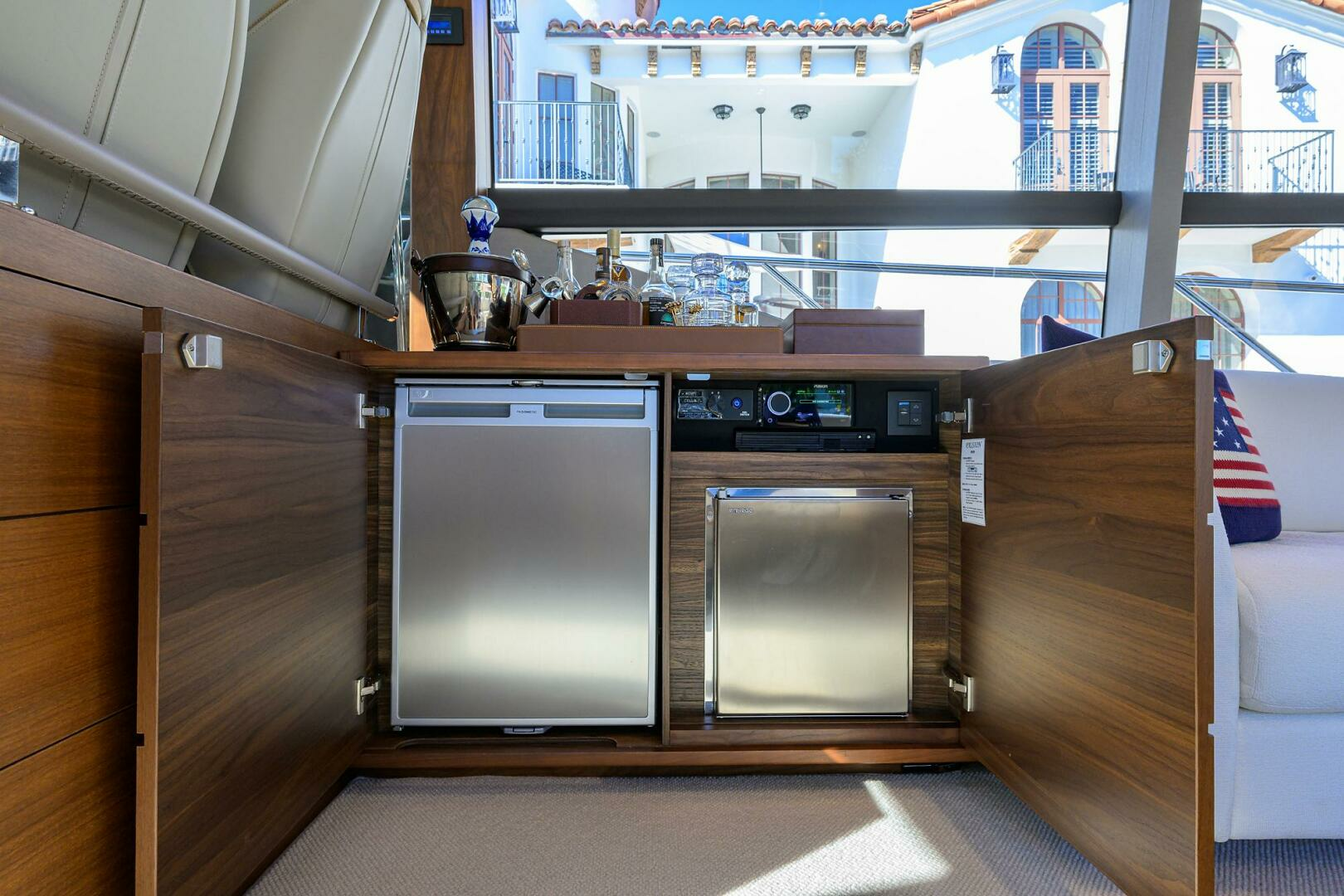 2021 Princess F70 - Image 30