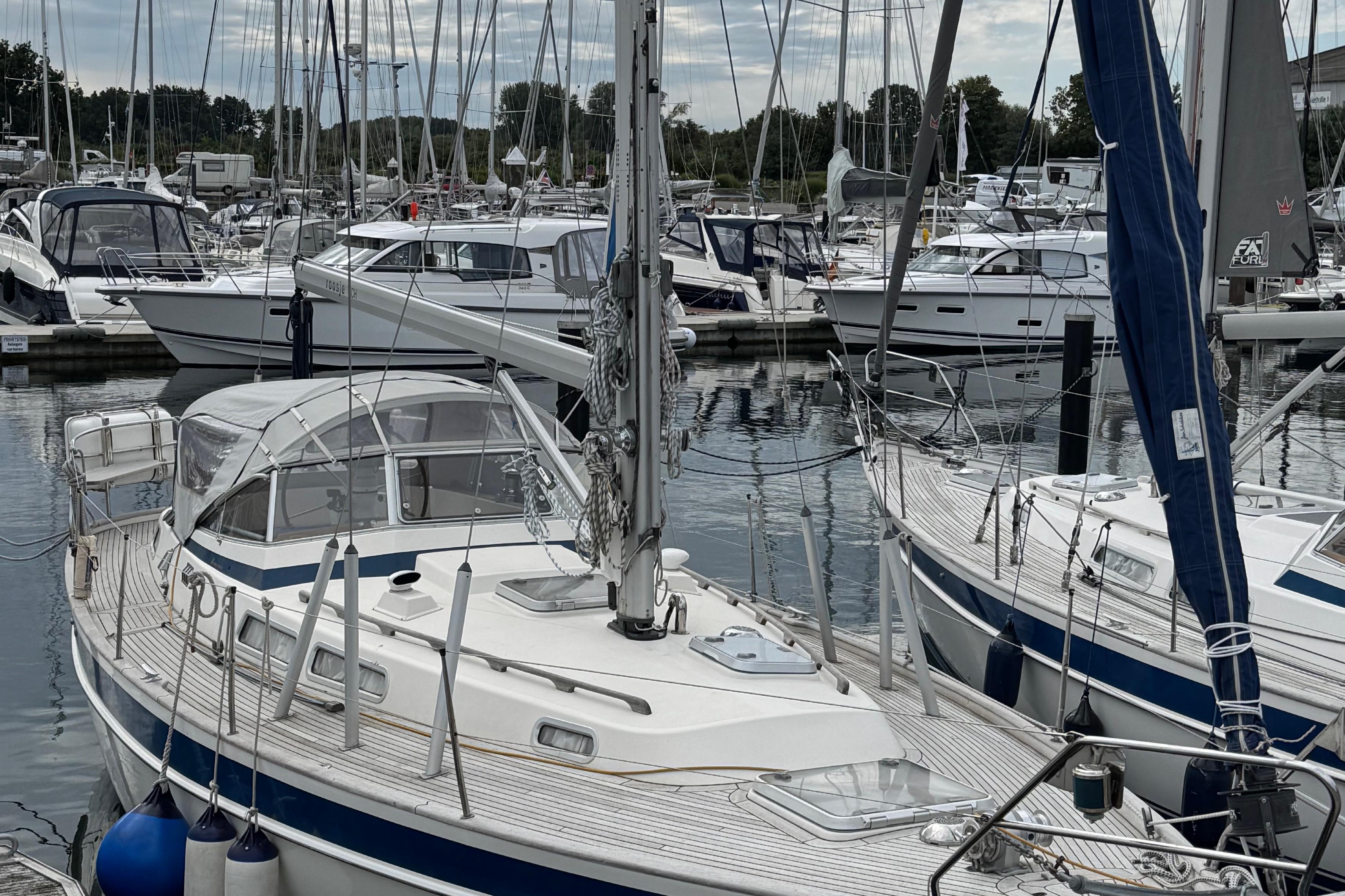 1997 Hallberg-Rassy 36 MKII