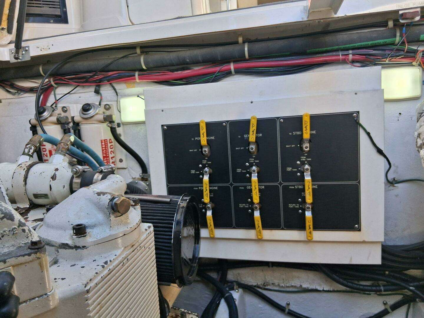 1999 Maxum 4100 - Image 32
