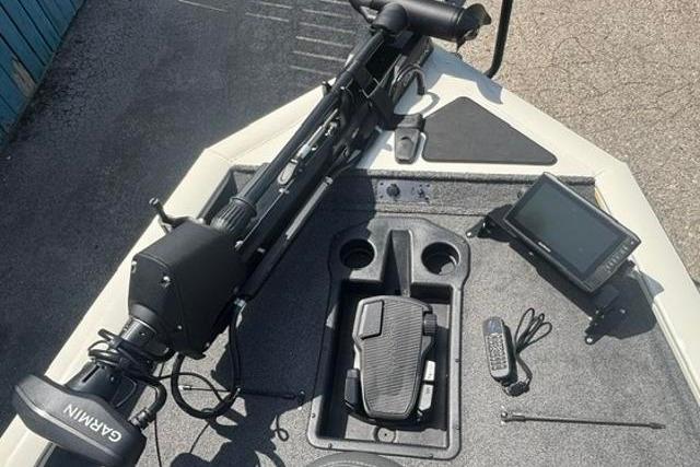 2021 Tracker Pro Team 175 TXW Tournament Edition boat deck with Garmin equipment.
