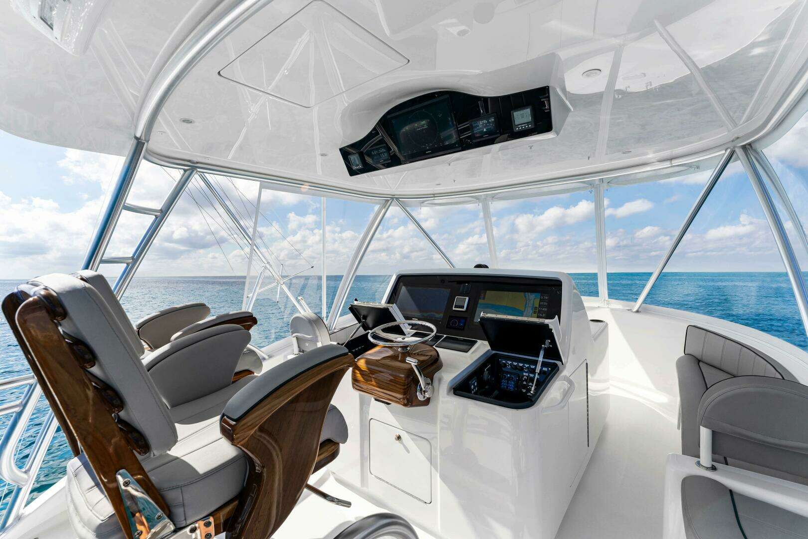 2026 Viking 50 Convertible - Image 10