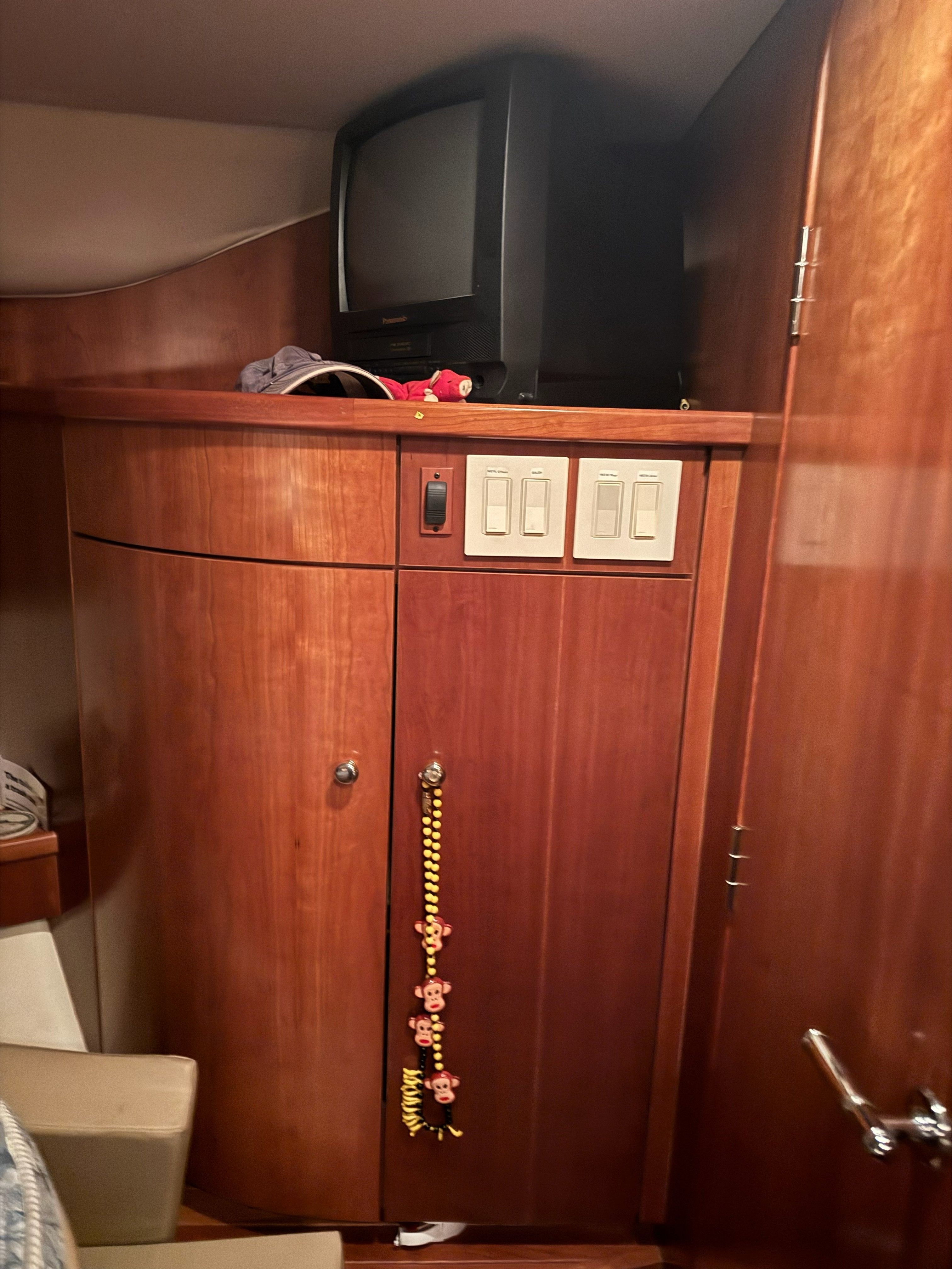 2003 Tiara Yachts 5000 Open - 63