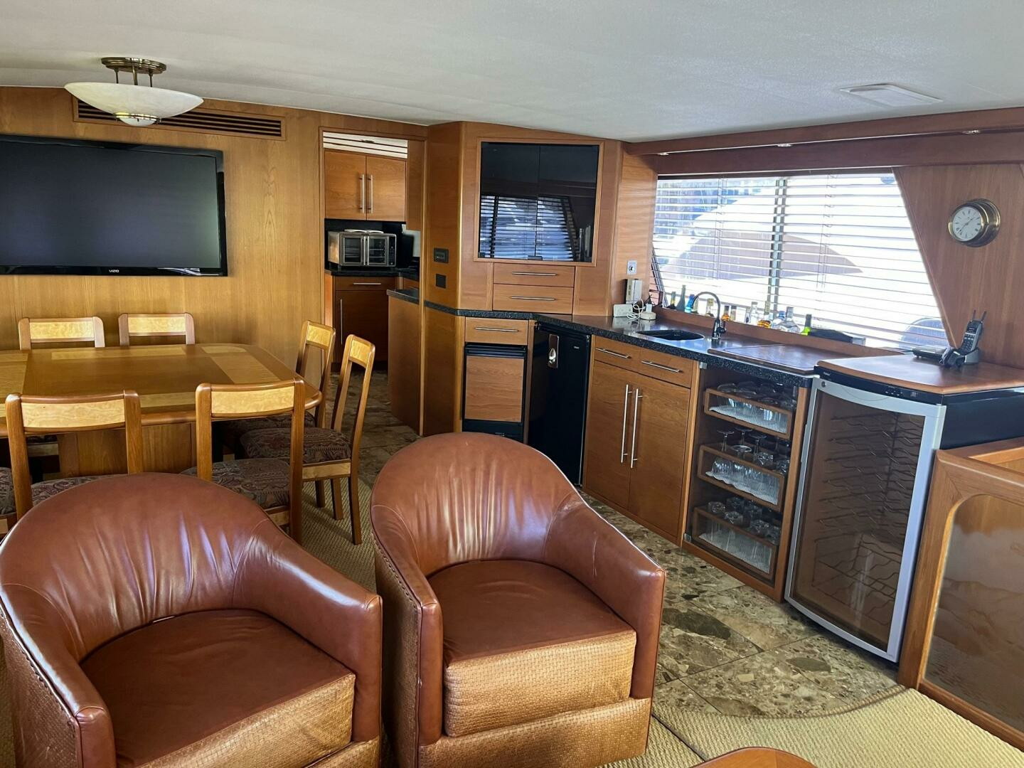 1986 Hatteras 70' Cockpit Motor Yacht - Image 8