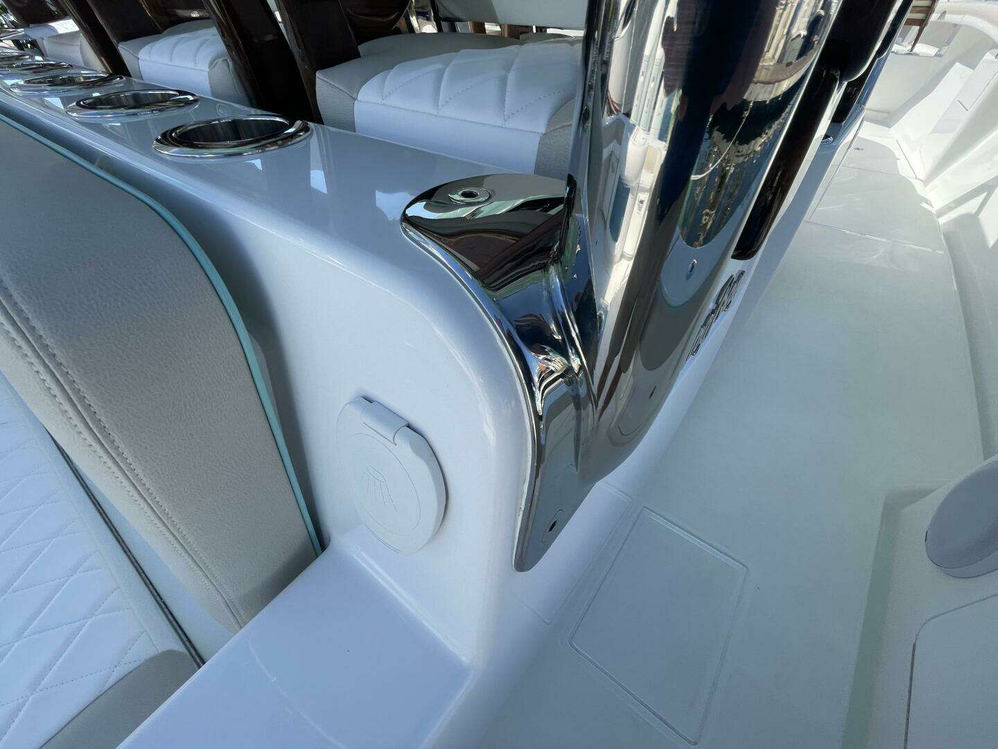 2026 Mag Bay 43 Center Console - Image 36