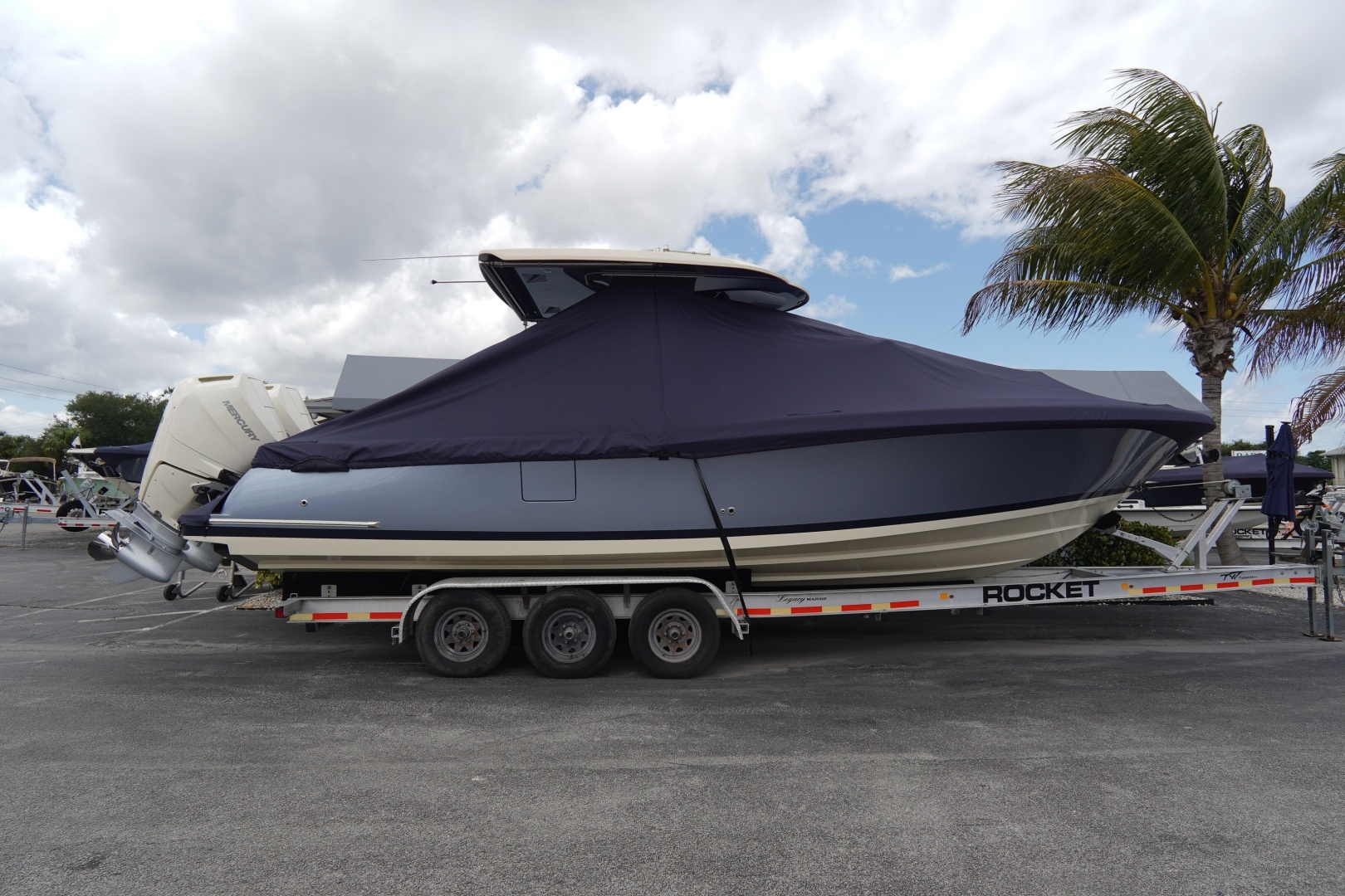 2026 Chris-Craft Catalina - Image 64
