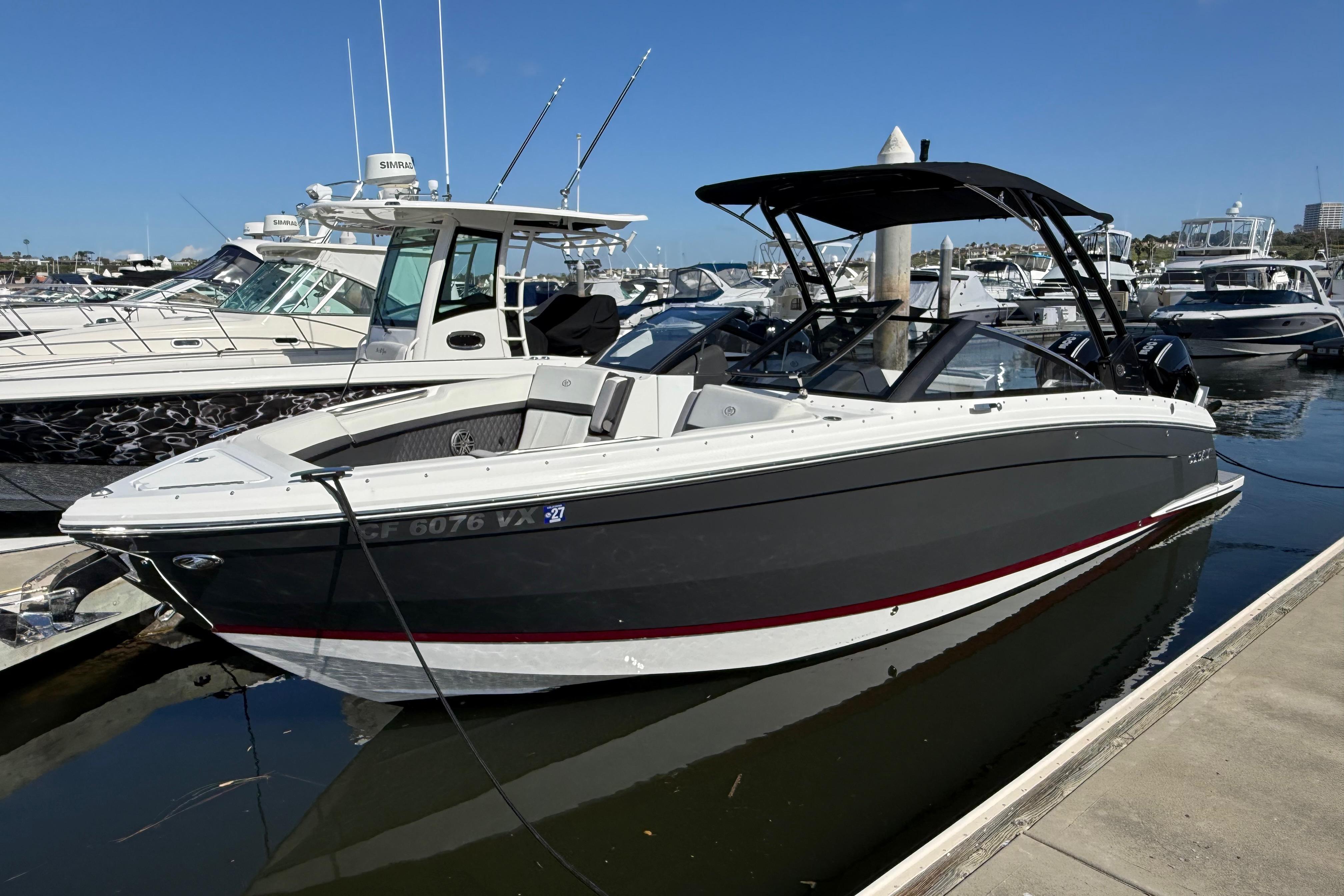 2024 Cobalt R8 Outboard