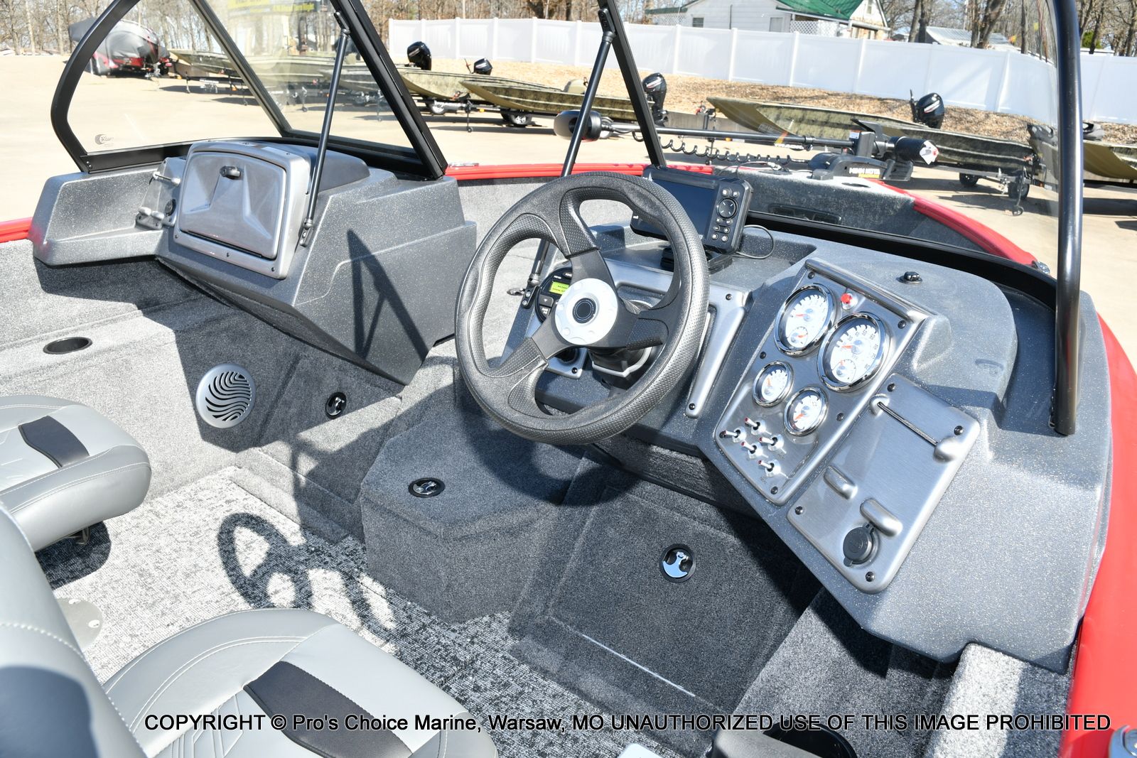 2026 Tracker Pro Guide V-175 WT w/150HP - 30
