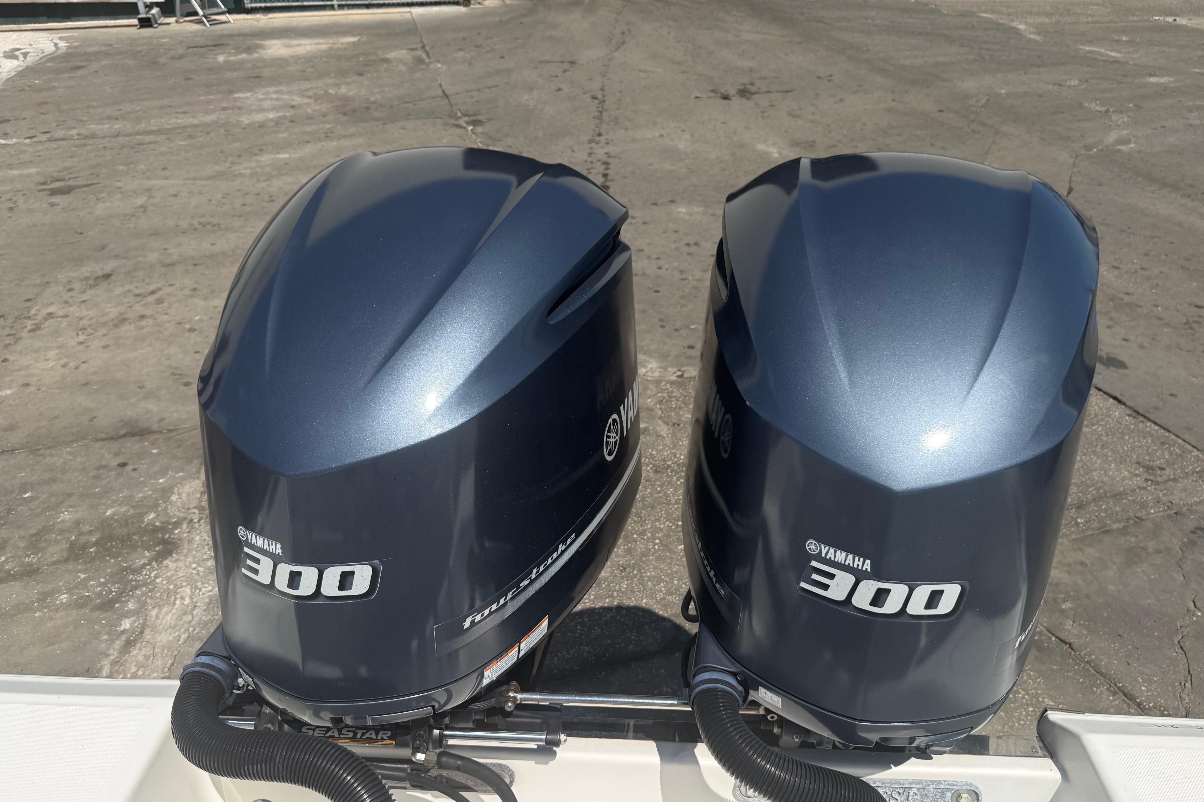 Twin Yamaha 300 outboard engines on a 2019 Key West Billistic 281 Center Console boat.