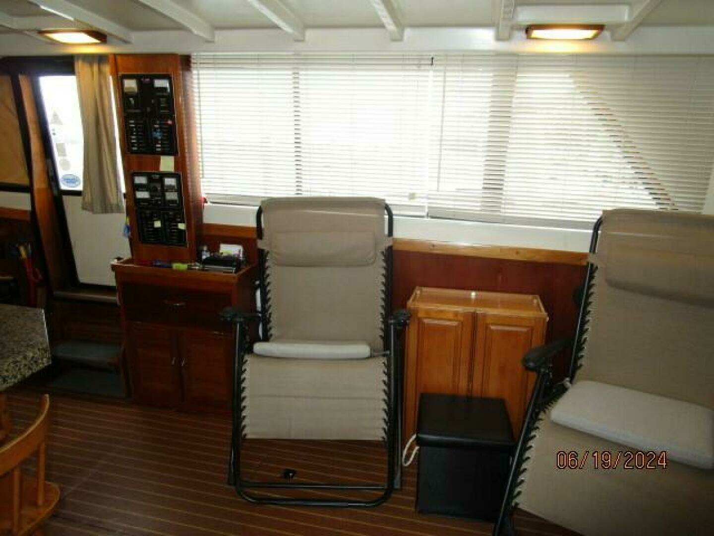1984 Mainship 40DC - Image 39