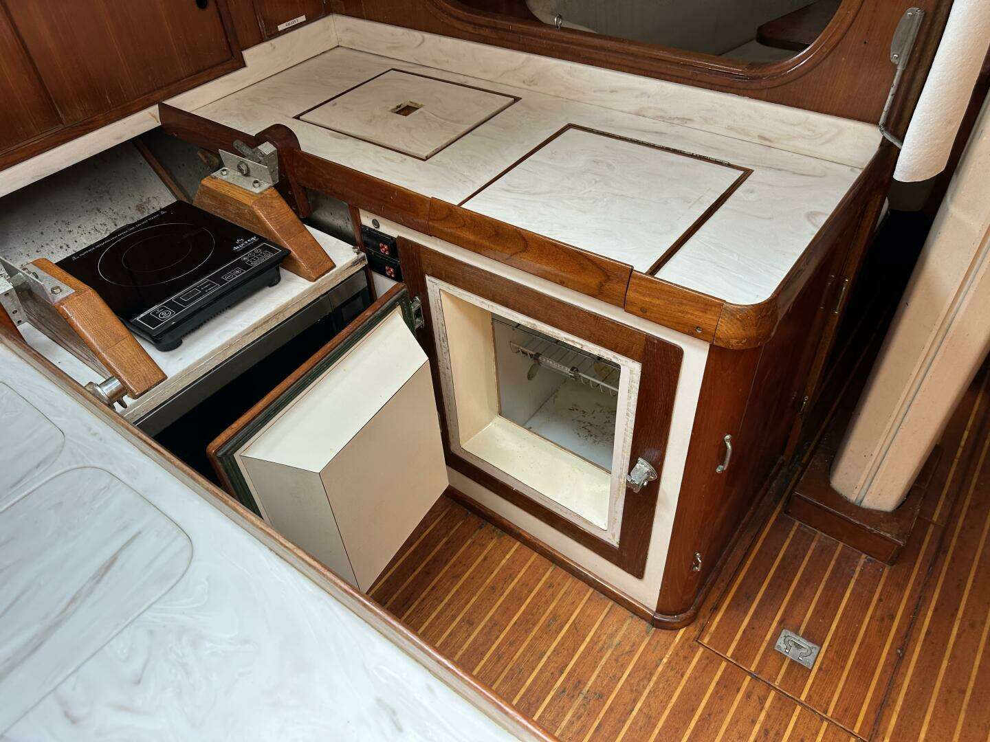 1986 Oceanic — - Image 145
