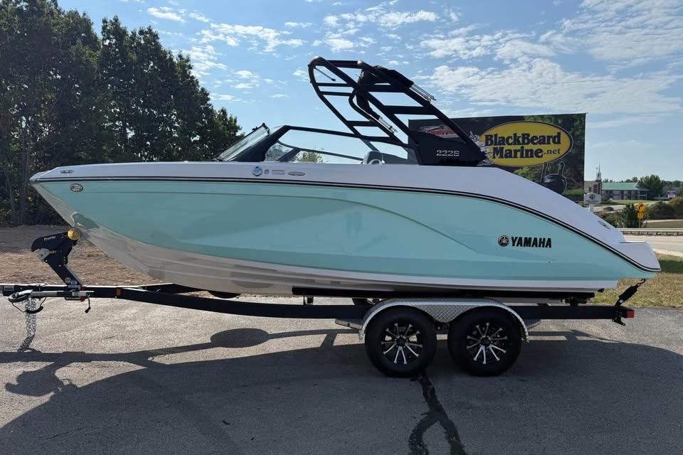 2026 Yamaha Boats 222S on trailer at BlackBeard Marine dealership.