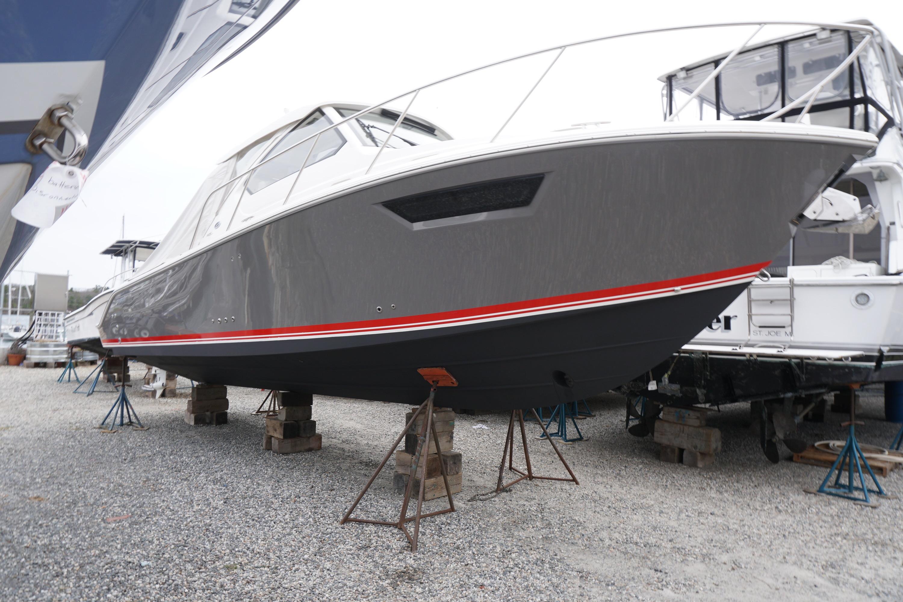 2021 Pursuit OS 325 Offshore