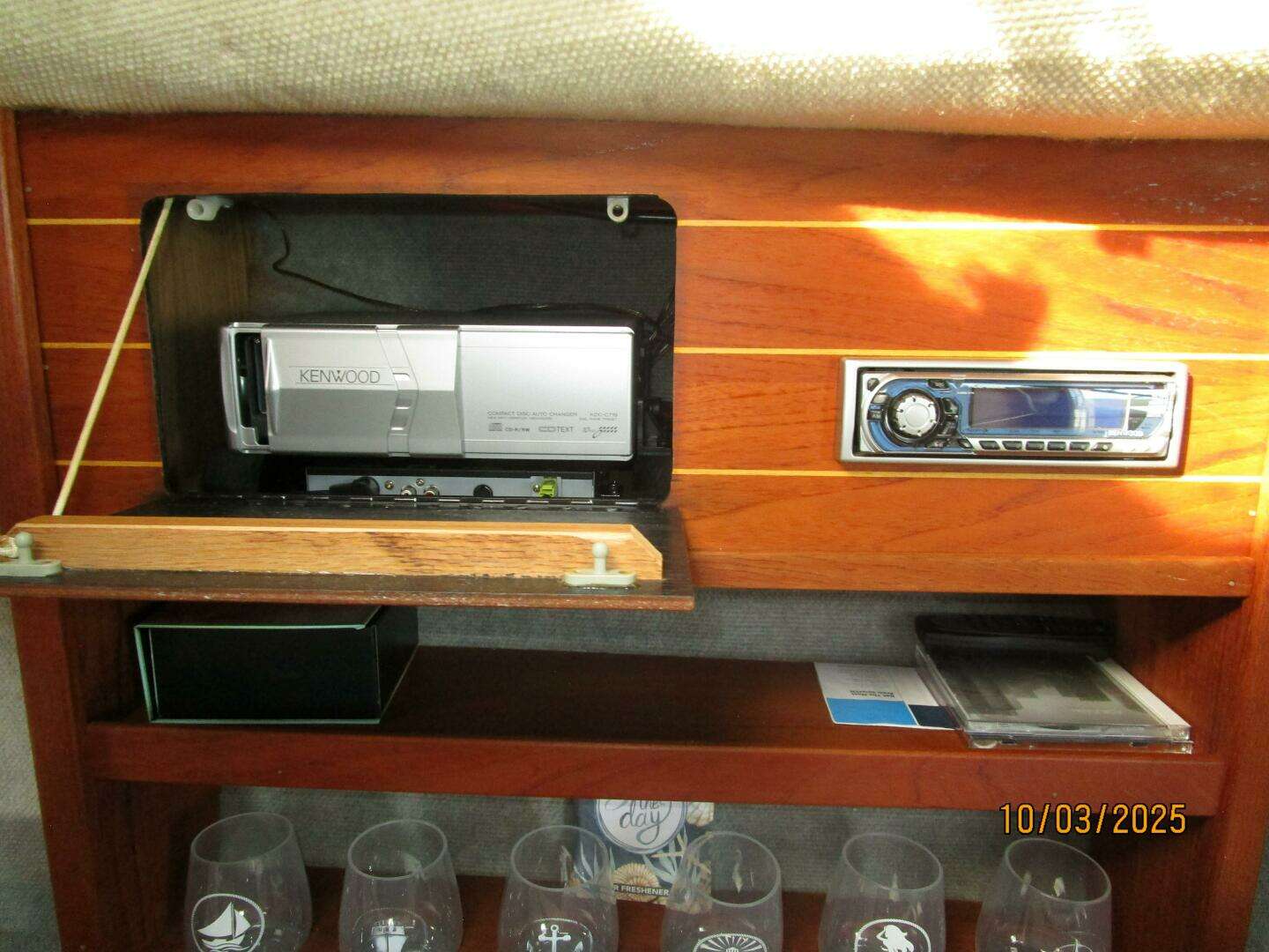 1985 Pursuit 3100 Open - Image 35
