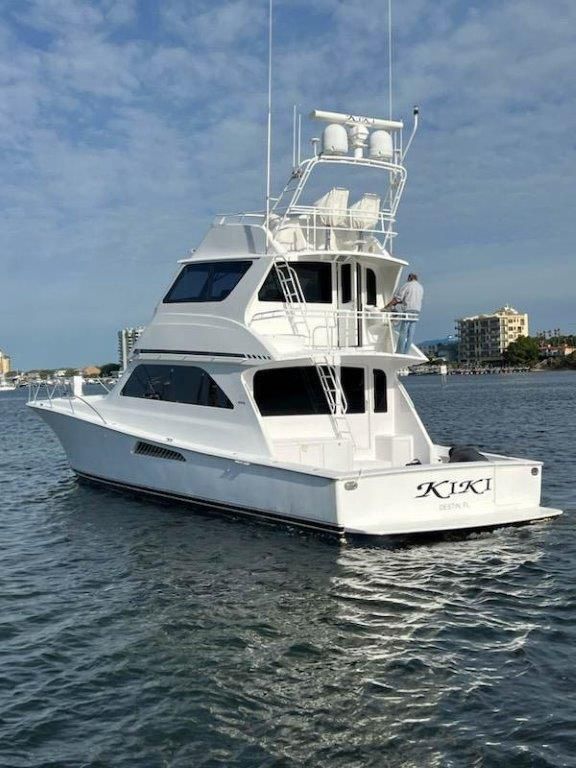 2002 Viking 61 Enclosed Bridge - 32