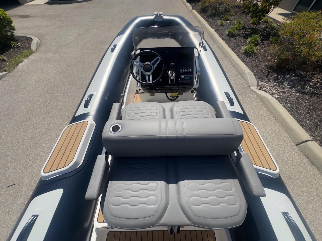 2024 Williams Jet Tenders 445 Diesel Jet - 13
