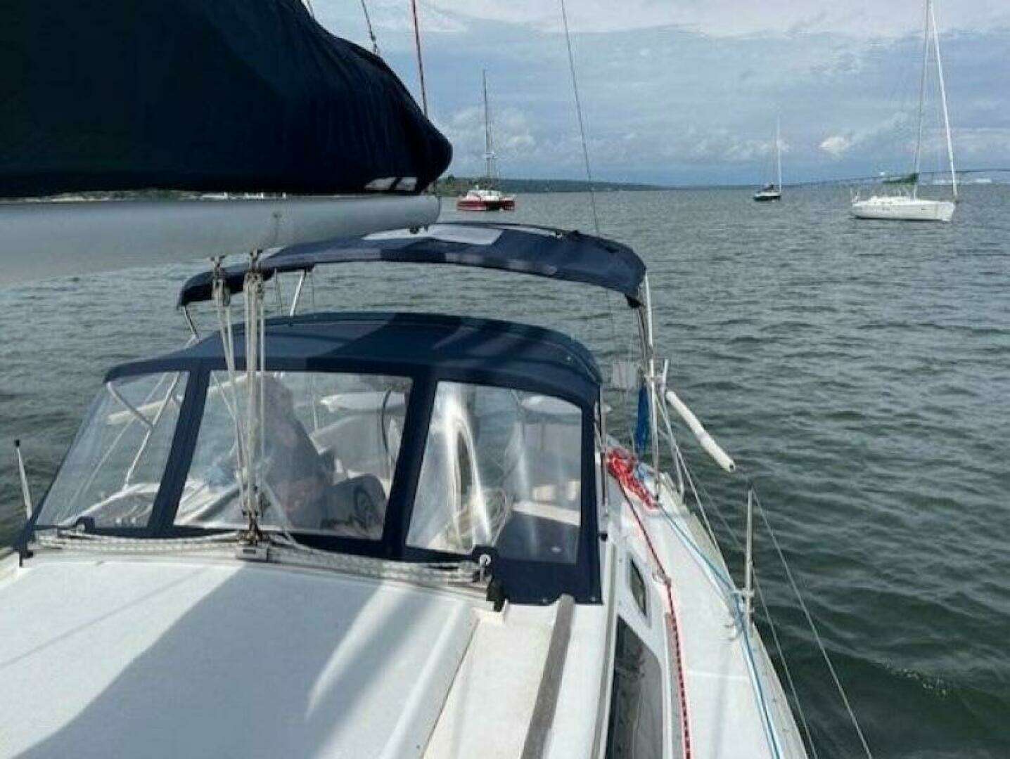 1992 Hunter 33.5 - Image 29