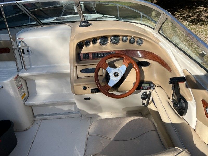 1999 Sea Ray 230 Overnighter - 80