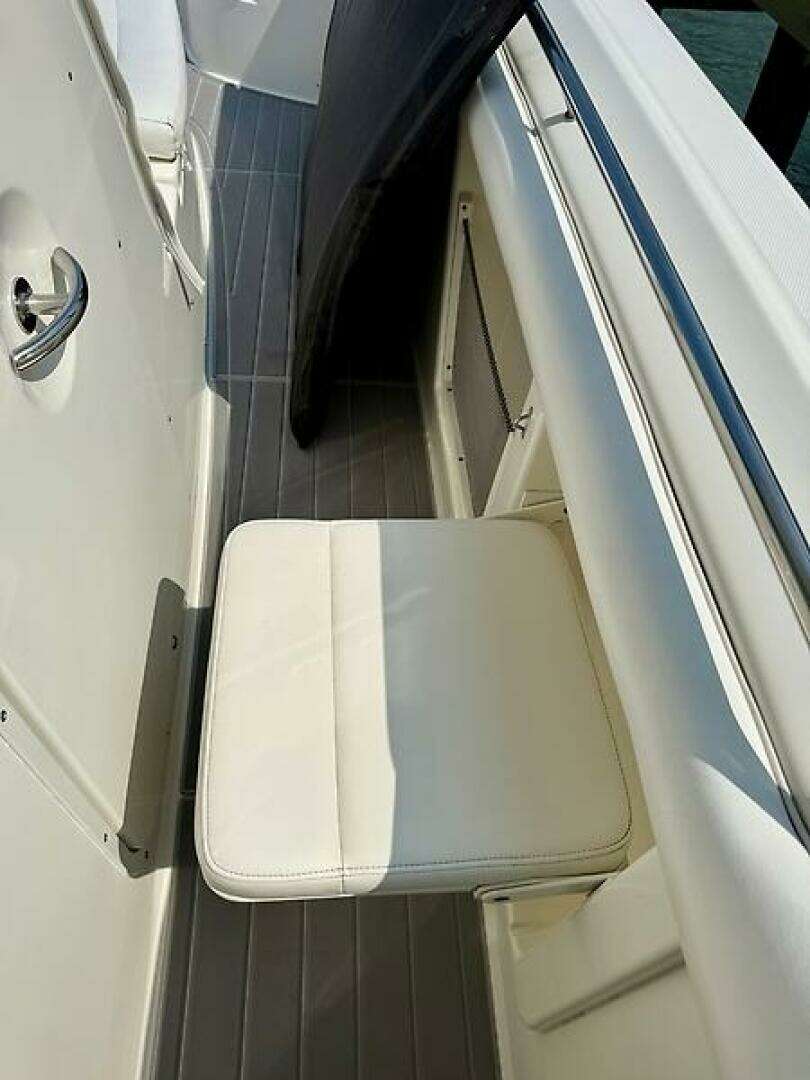 2014 Boston Whaler 350 Outrage - Image 66