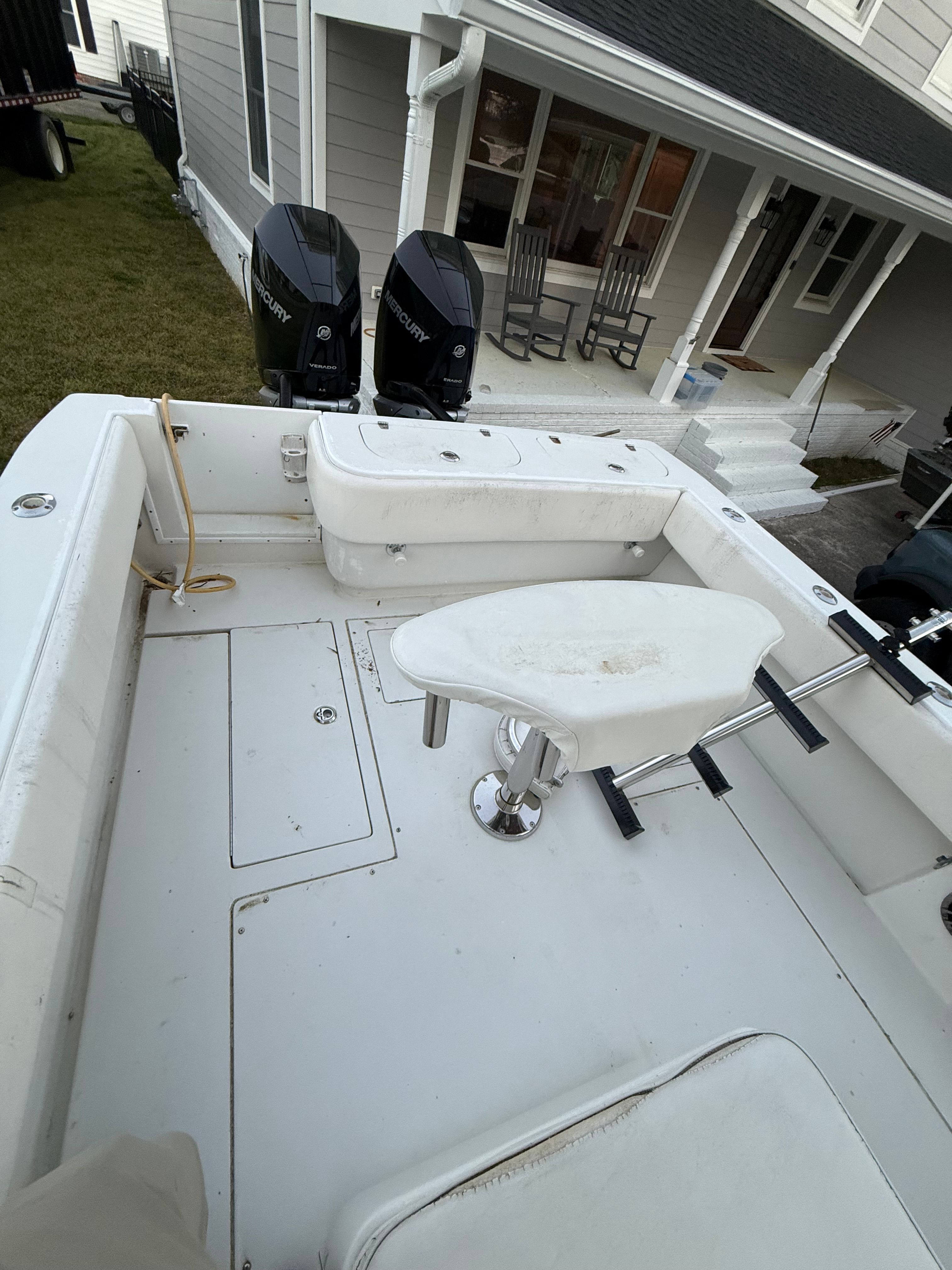 1999 Contender 31FA - 15