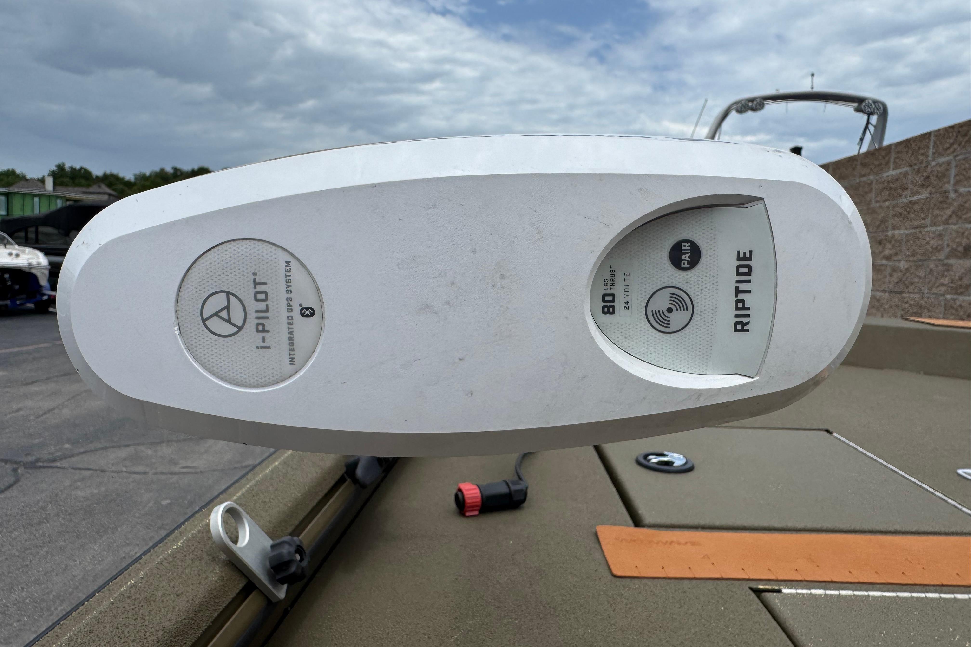 Trolling motor with i-Pilot GPS on 2023 Avid 18 Rogue CC boat.