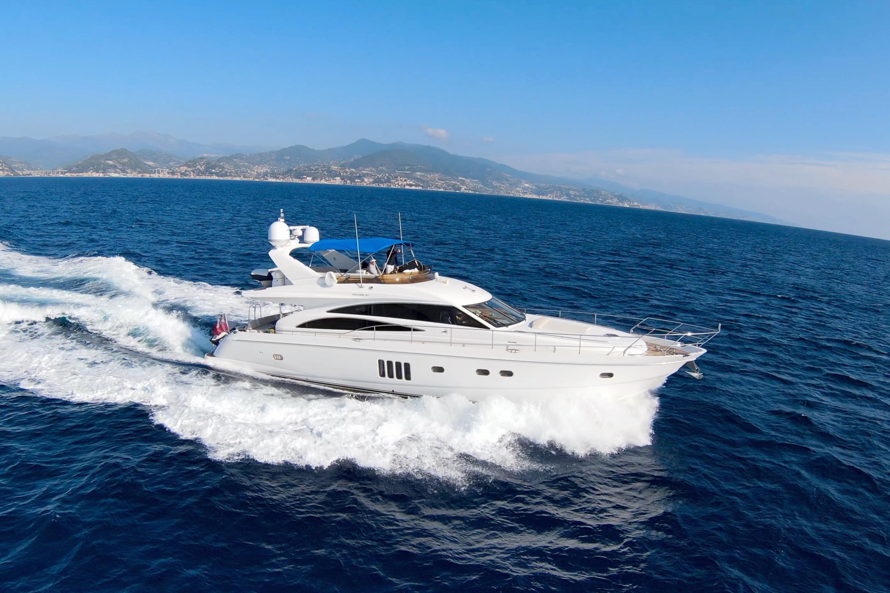 2007 Princess 67 Flybridge Motor Yacht