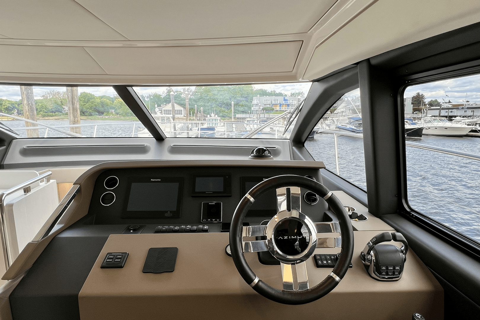 2019 Azimut 50 FLYBRIDGE - Image 57