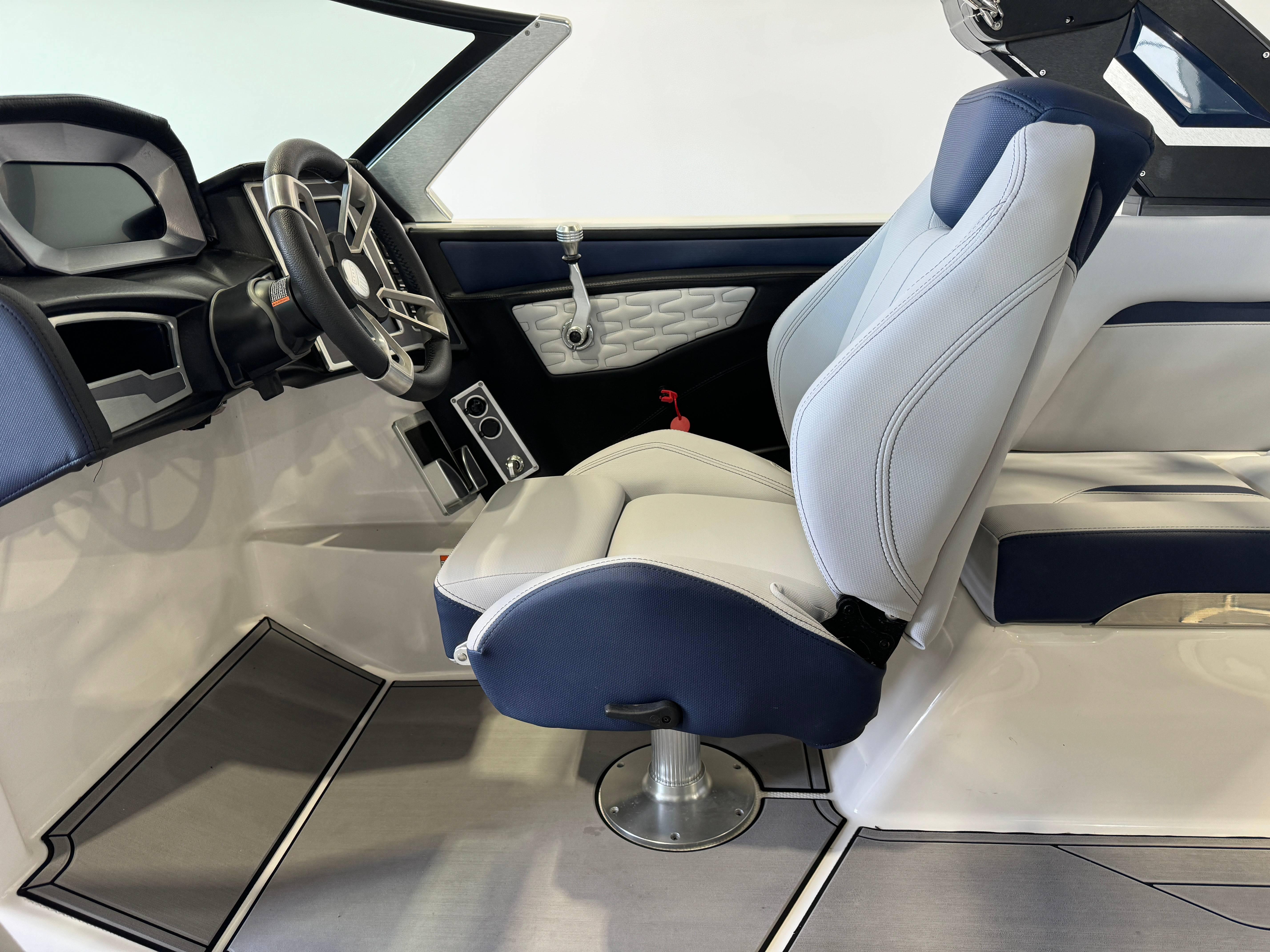 2022 MasterCraft X24 - 24