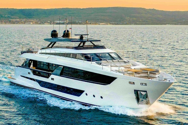 2023 Ferretti Yachts Ferretti 1000