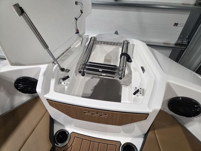 2026 Yamaha Boats 222SD - 31