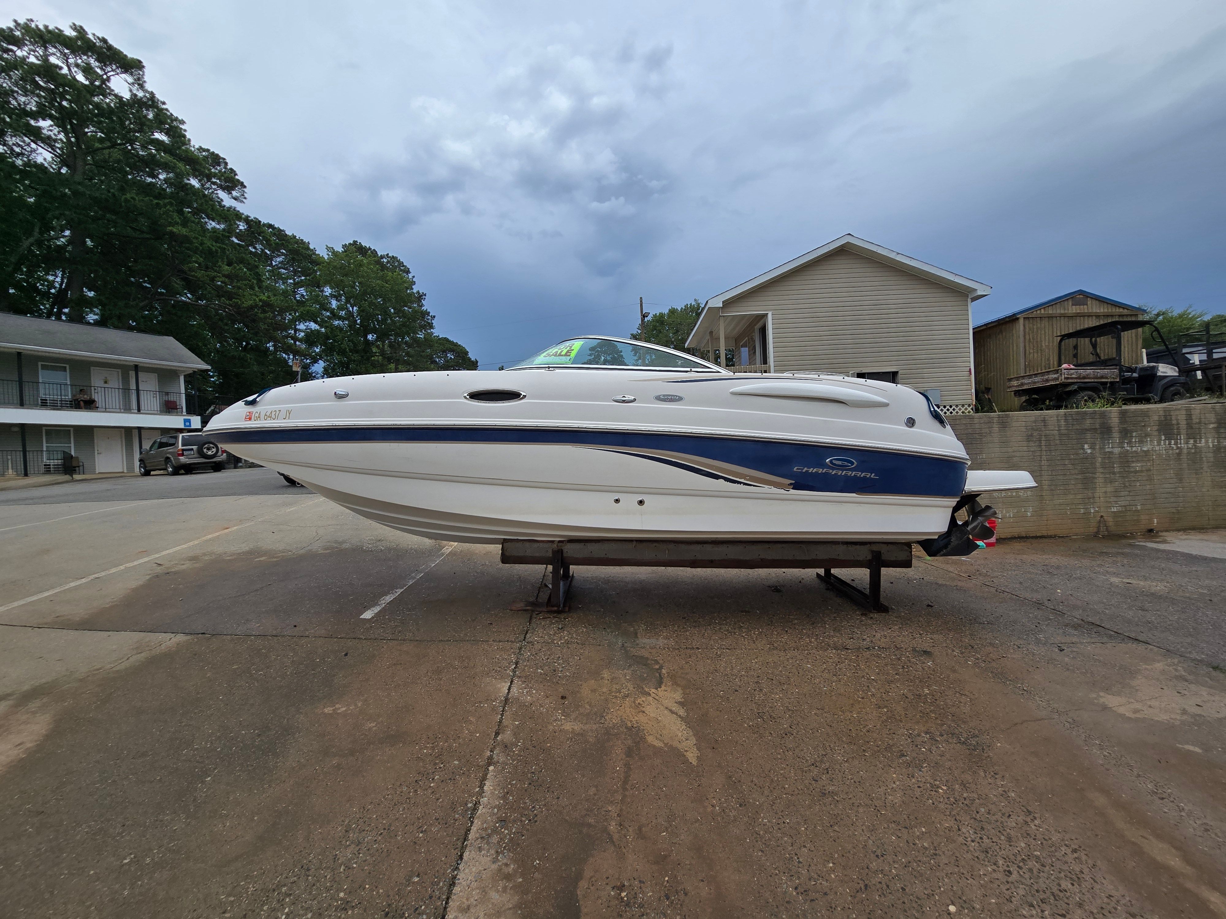 2005 Chaparral Sunesta 236 - 2