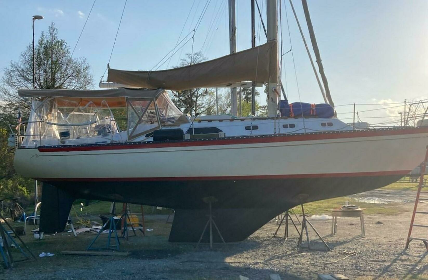 1977 Islander 36 - Image 40
