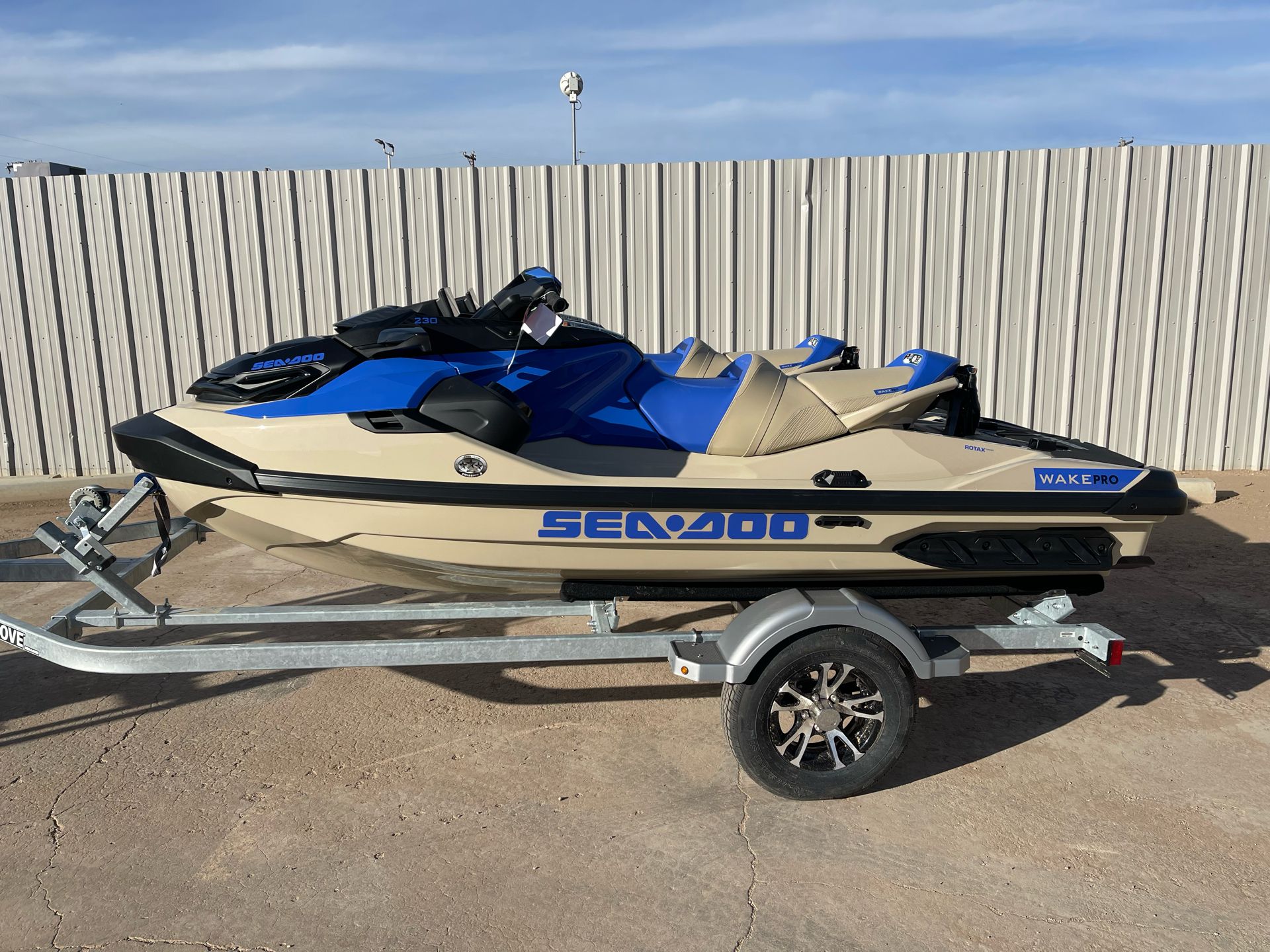 2026 Sea-Doo GTX 230 Tech Package, Audio, iDF, iBR