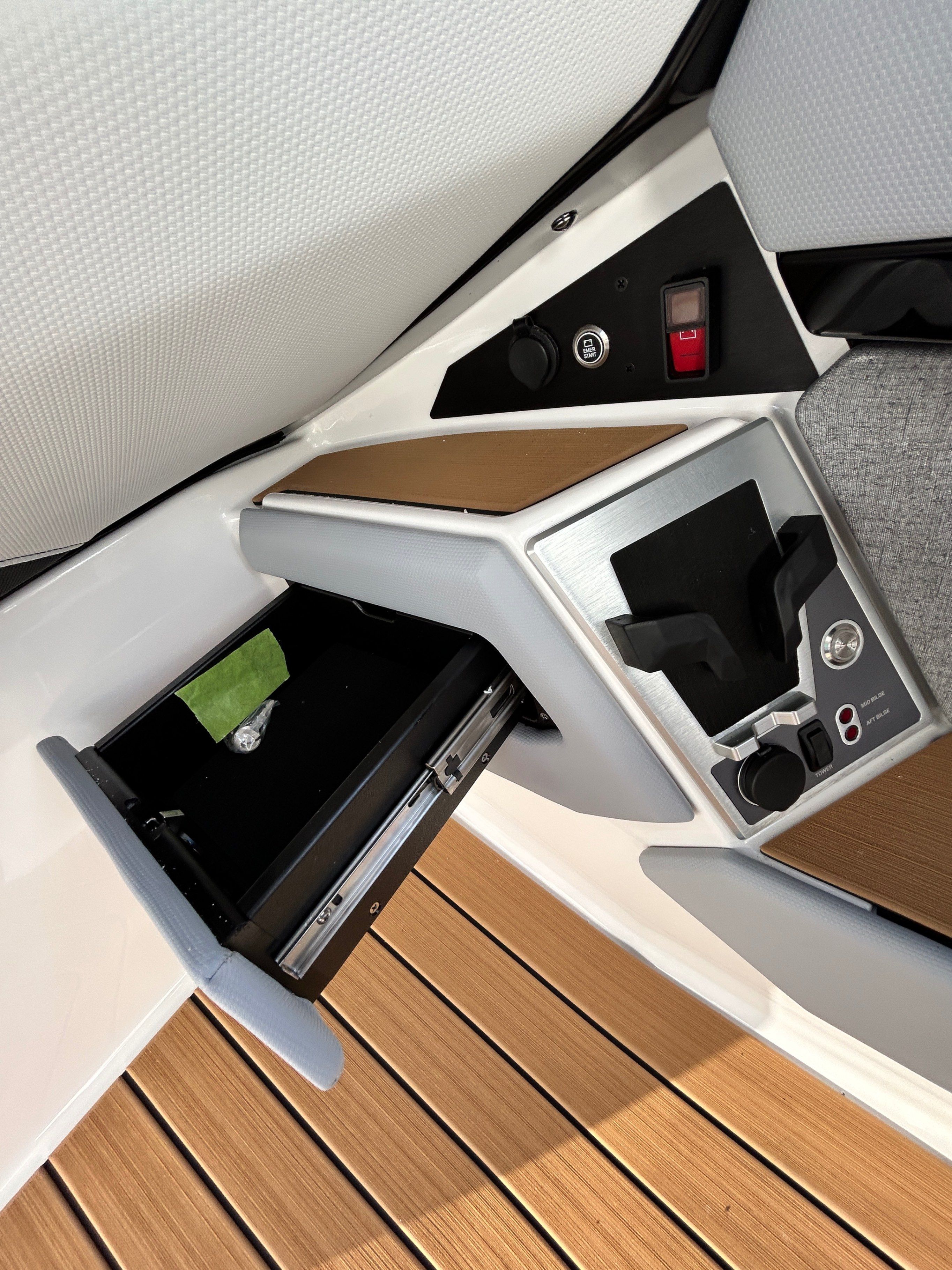 2026 MasterCraft X24 - 33