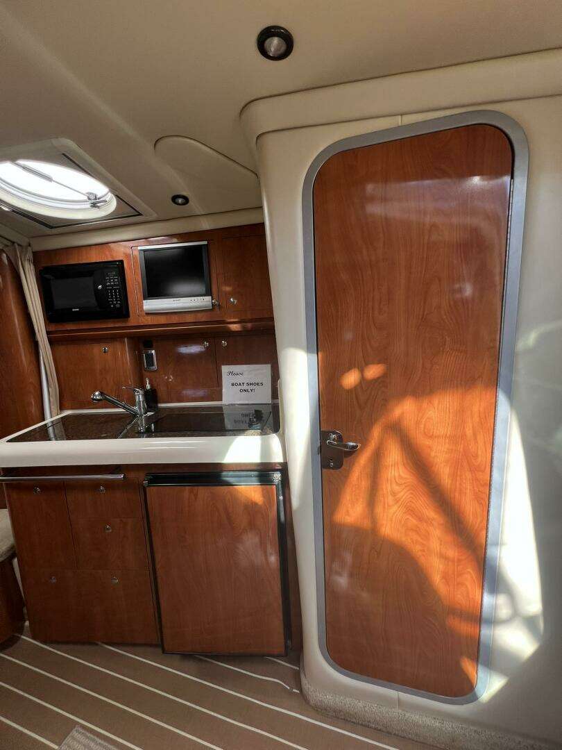 2006 Four Winns 318 Vista - Image 75