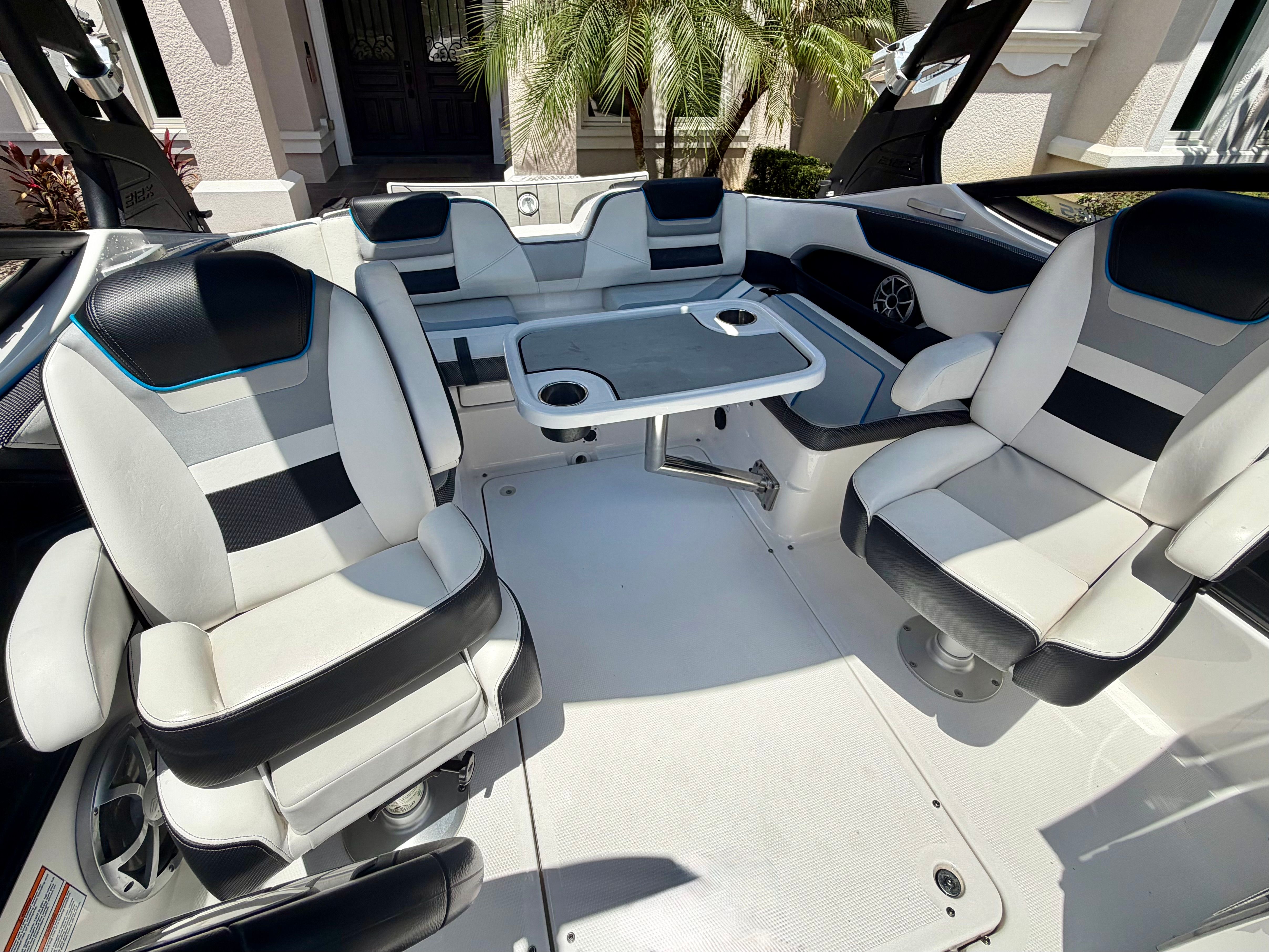 2021 Yamaha Boats 212XE - 19
