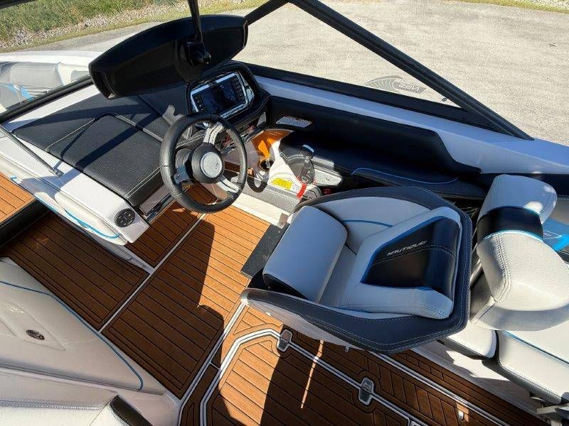 2015 Nautique G23 - 27