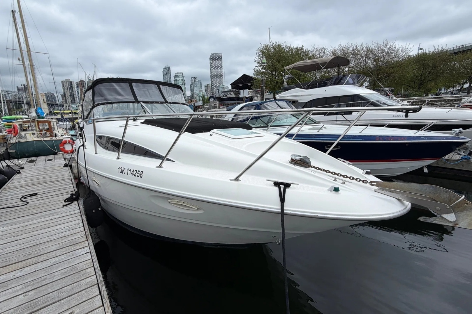 1999 Bayliner 3055 Ciera - Image 2
