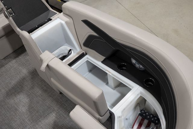 2026 BARLETTA BOATS Cabrio 24UE - 6