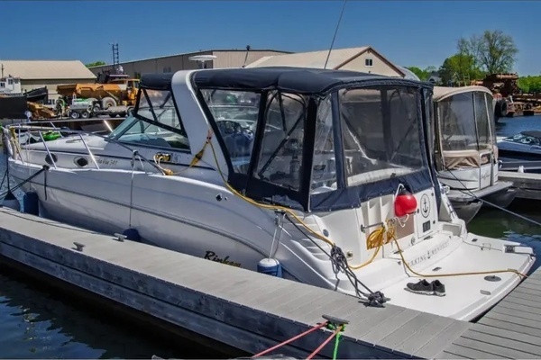 2003 Rinker Fieste Vee 342