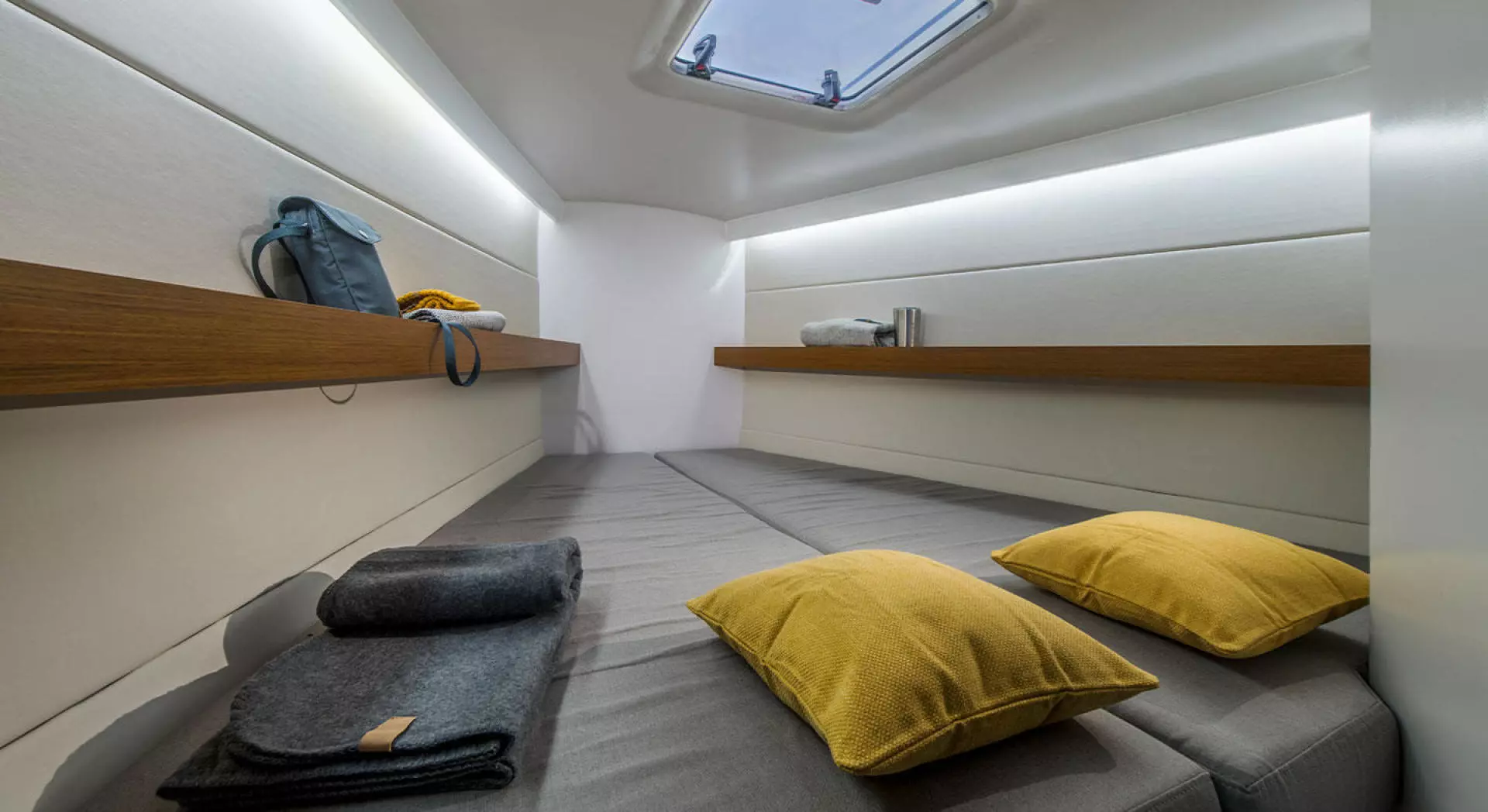 2026 Beneteau First 36 - Image 9