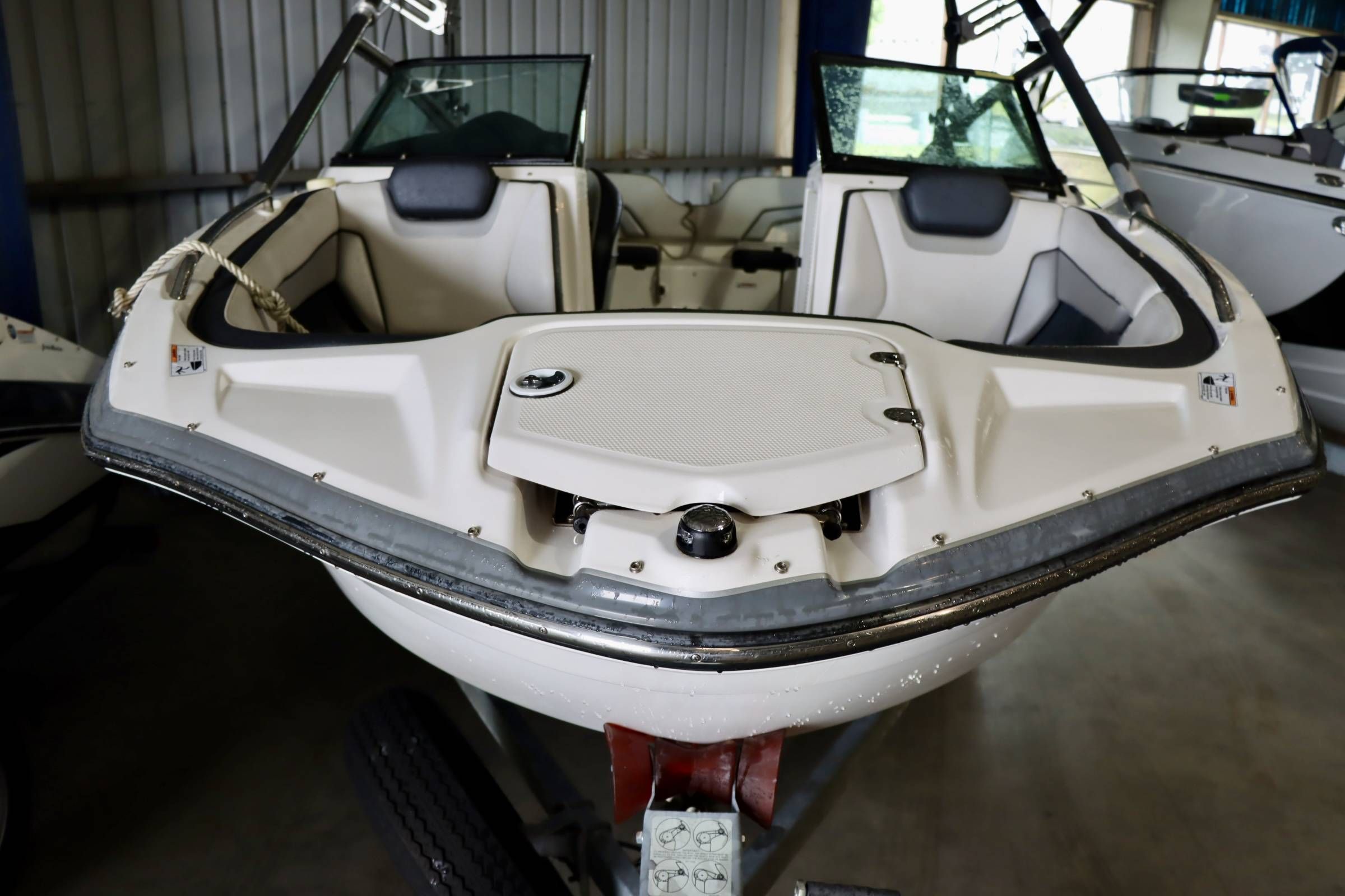 2015 Yamaha Boats 212X - 18