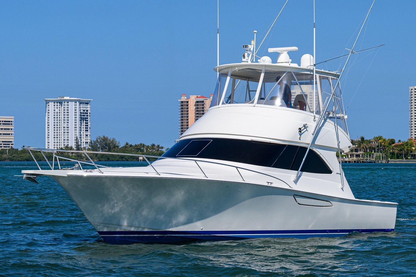 2015 Viking 42 Convertible - Image 53