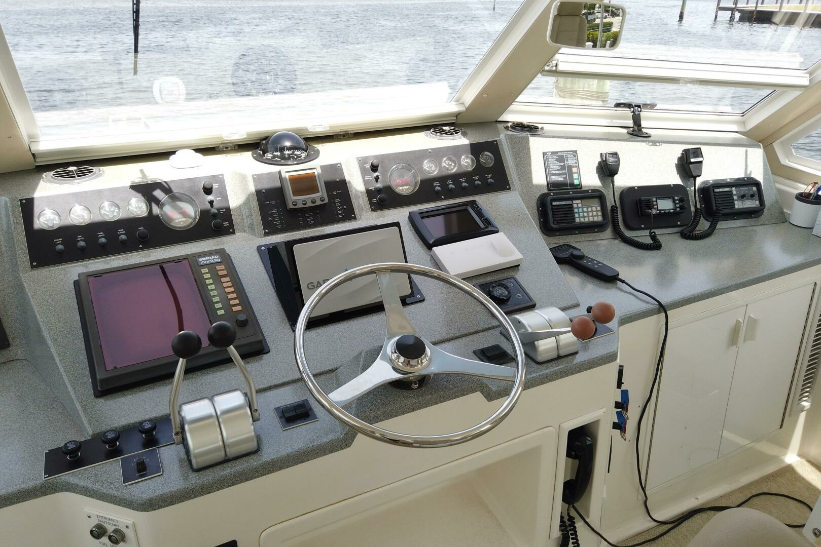 1999 Viking Motoryacht - Image 22