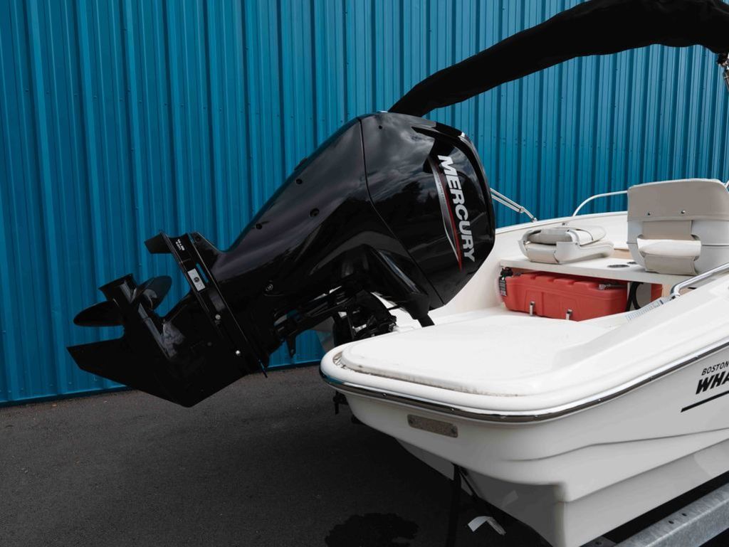 2025 Boston Whaler 160 Super Sport - 11