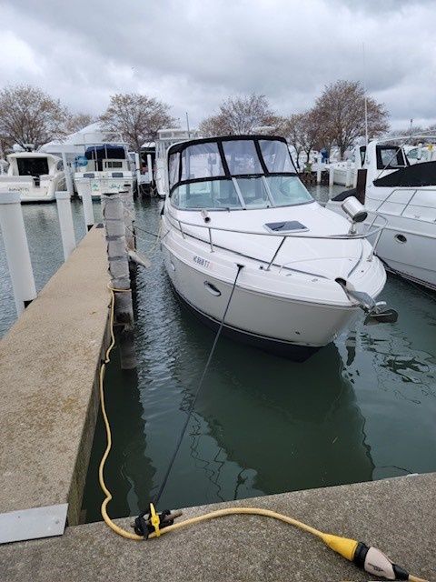 2007 Rinker 280 Express Cruiser