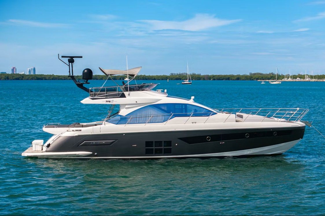 2021 Azimut S6