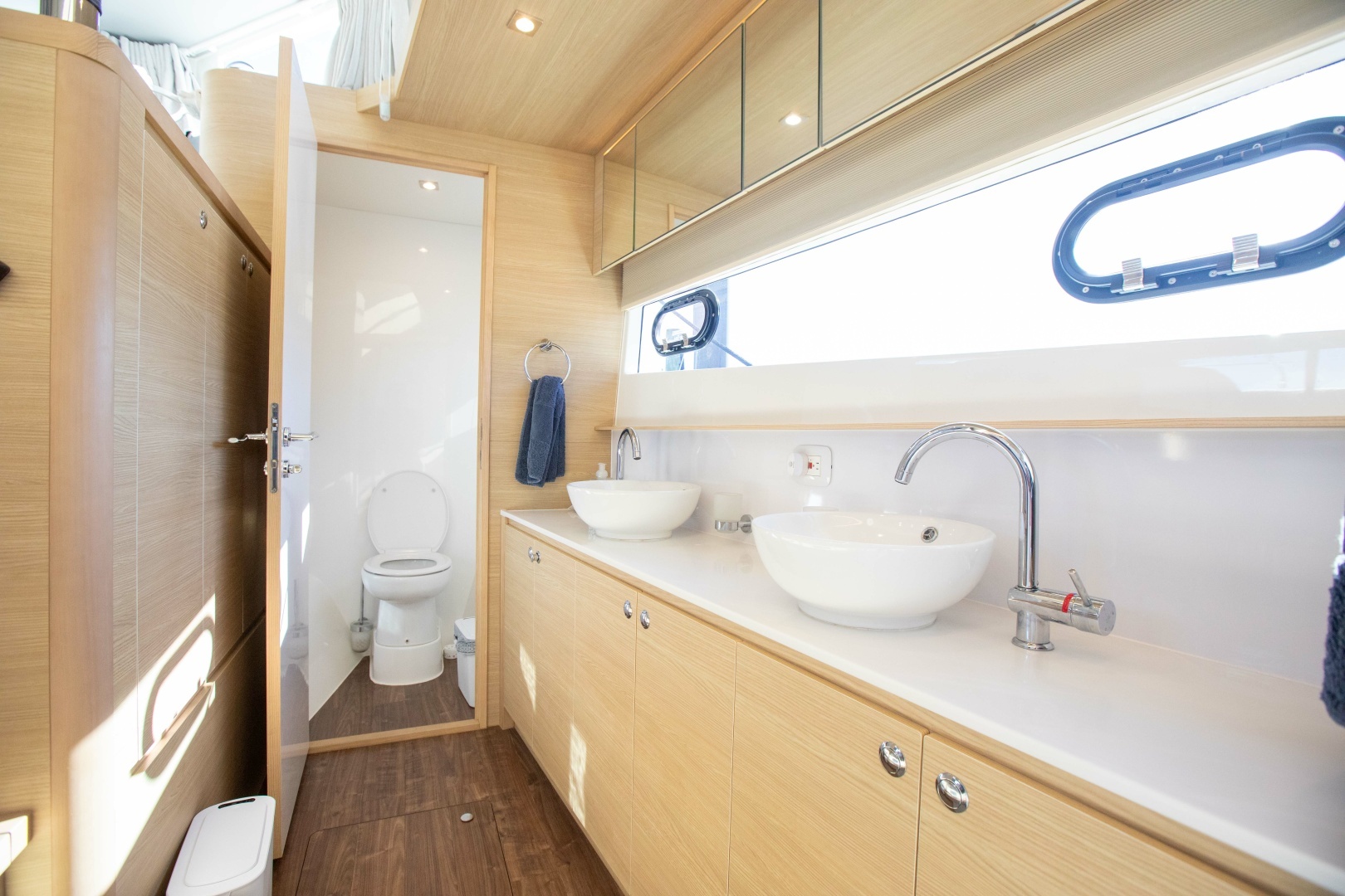 2023 Aquila 54 Yacht - Image 45