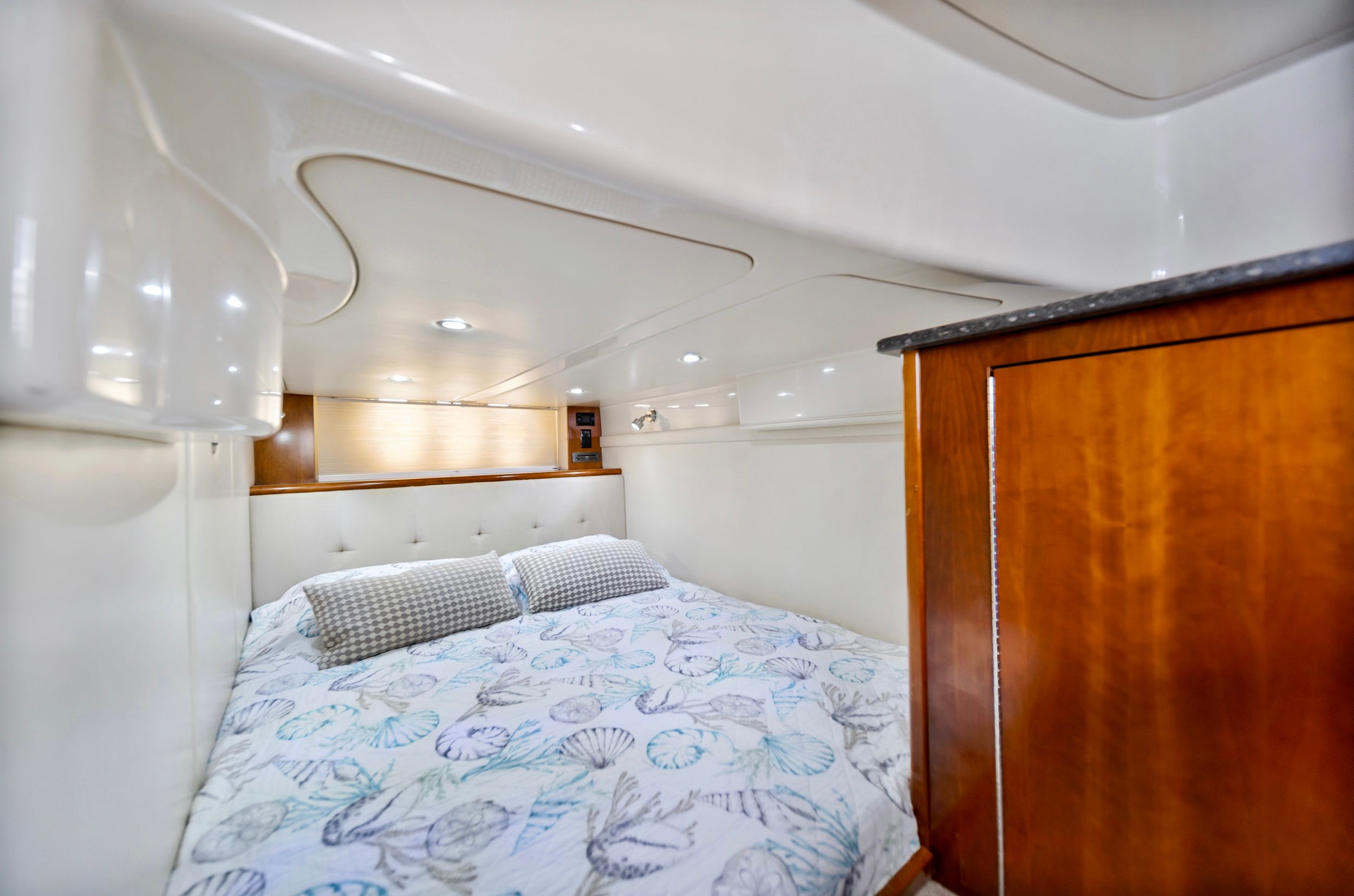 2007 Cruisers Yachts 447 - 6