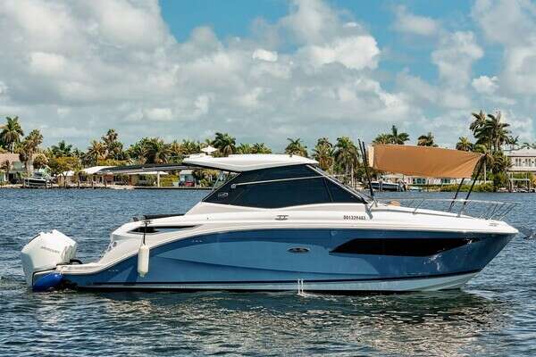 2022 Sea Ray 320 Sundancer OB