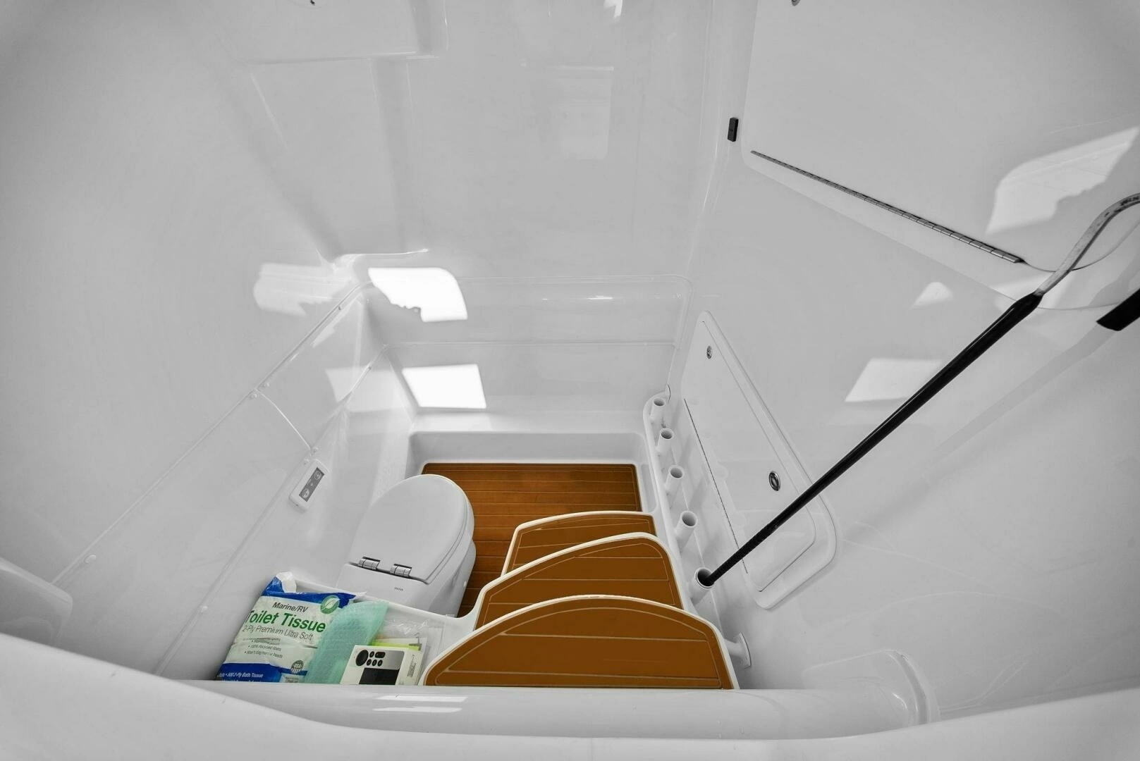 2023 Yellowfin 39 Offshore - Image 31